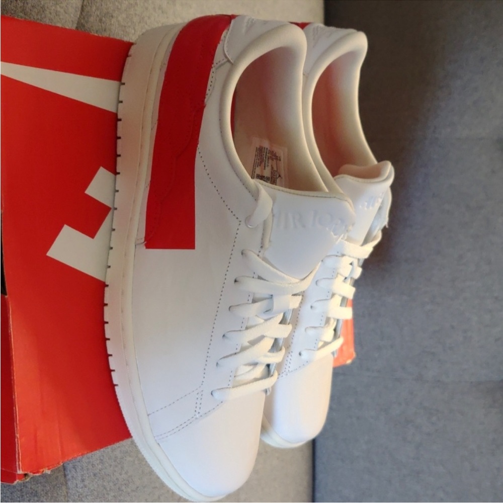 Jordan 2 lows - Picture 2 of 4